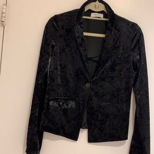 Woman’s Bailey 44 velvet blazers